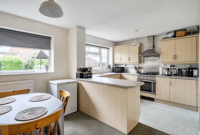 Sandy Close, Gloucestershire, Bradley Stoke, BS32 8AJ, photo 1