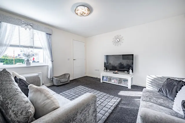 Harfield Gardens, Glasgow, G33, photo 3