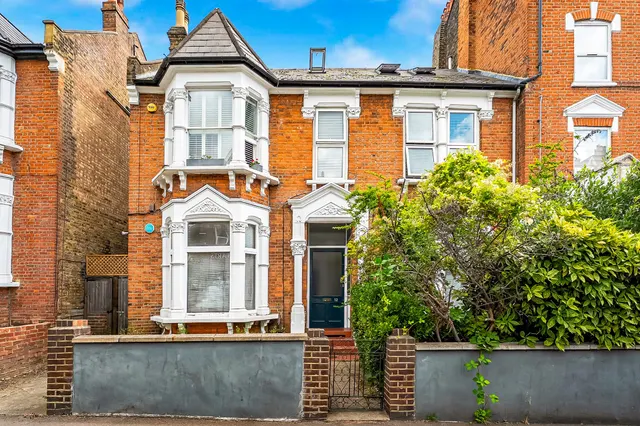 1 bedroom flat — Ferme Park Road, London, N4