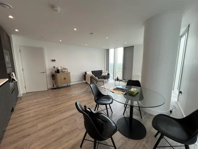 Silvercroft Street, Manchester, M15, photo 3