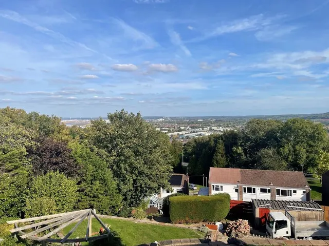 Westhill Gardens, Portishead, BS20, photo 2