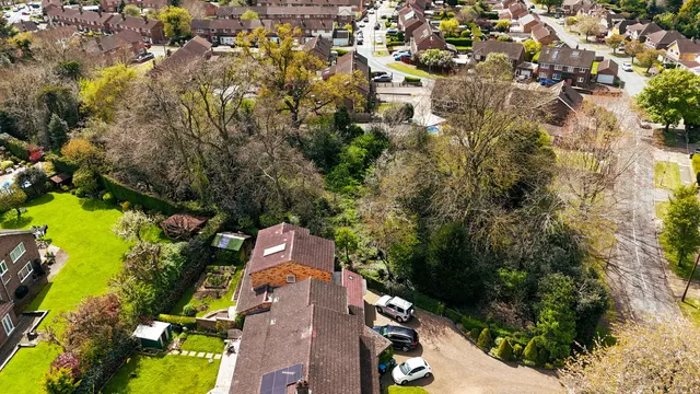 Photo 2 — Chambersbury Lane, Hemel Hempstead, HP3 8BE