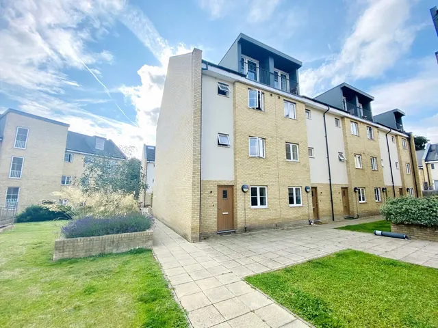 Grove Road, Hitchin, SG4, photo 1