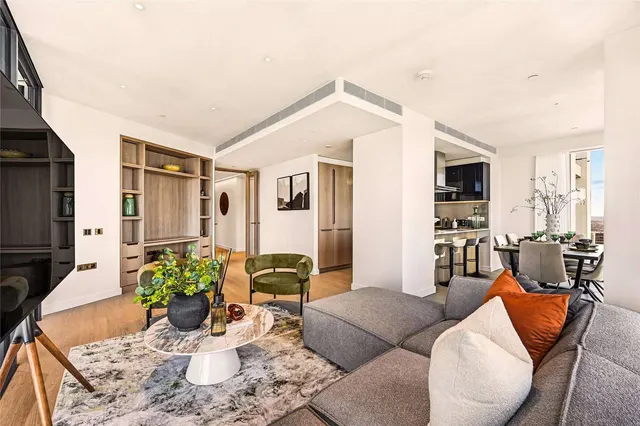 Nine Elms Lane, London, SW8, photo 1