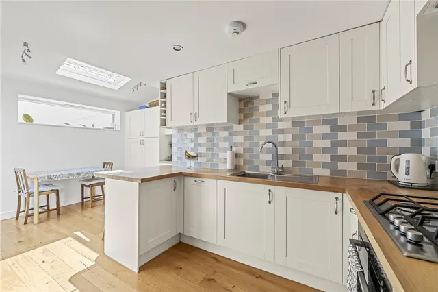 Photo 3 — Fourth Cross Road, Twickenham, TW2 5EL