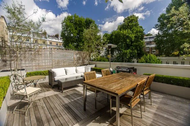 Photo 3 — Flat 4, 21 Onslow Gardens, London
