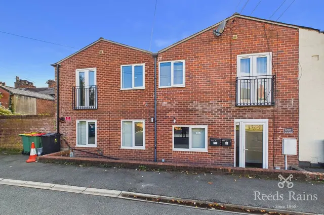 Watling Street Road, PR2, photo 1