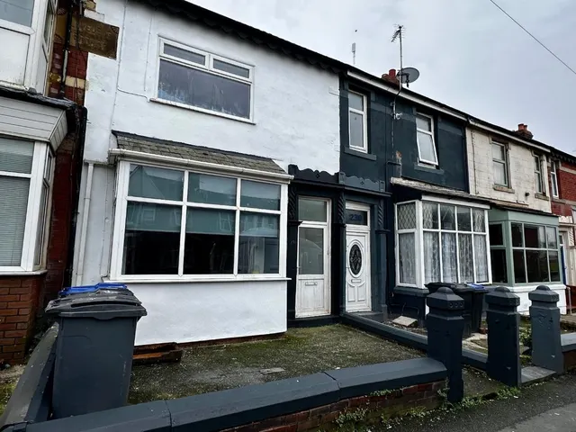 Central Drive, Blackpool, FY1, photo 1