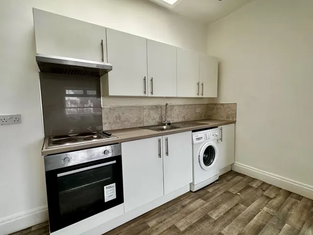 Central Drive, Blackpool, FY1, photo 3