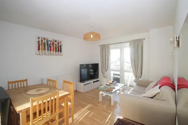 Legion Road, Greenford, UB6, photo 3