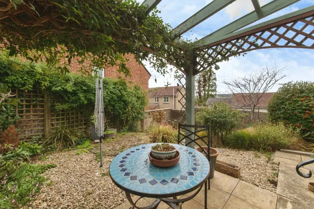 Weller Road, Axminster, EX13, photo 3