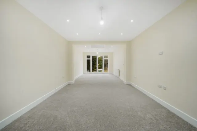 Photo 2 — Jemond Way, Stammore , HA7 4QR