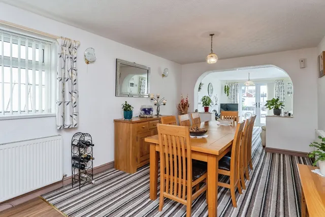 Ffordd Penrhwylfa, Prestatyn, LL19, photo 2