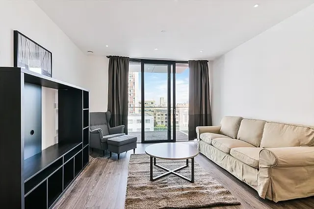 Alie Street, Aldgate, E1, photo 1