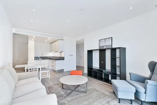 Alie Street, Aldgate, E1, photo 2