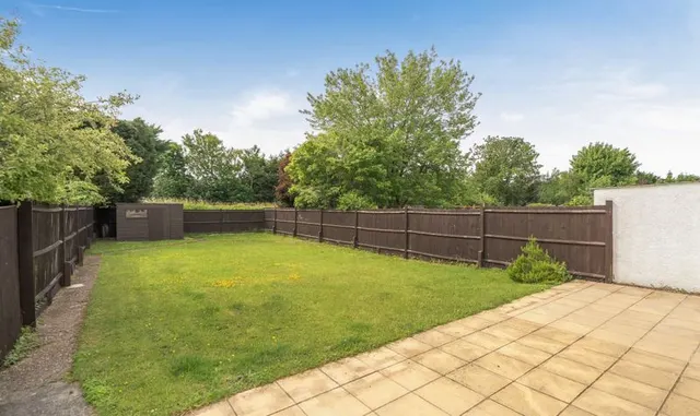 Overdale, Ashtead, KT21, photo 3