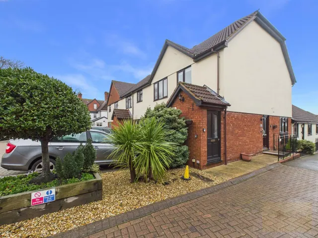 Church Road, Churchdown, GL3, photo 1