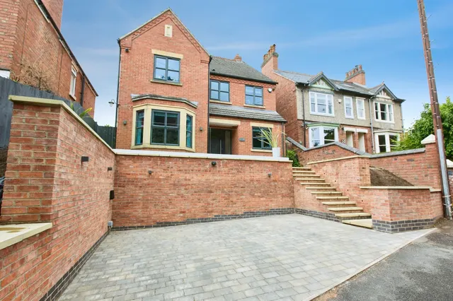 High Bank Road, Burton-On-Trent, DE15, photo 2