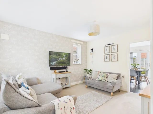 Kestrel Row, Southam, CV47, photo 1