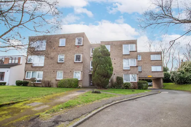 Photo 2 — Colview Court, Mottingham, Greater London, SE9