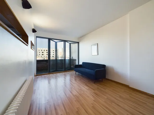 Wood Street, L1, photo 1