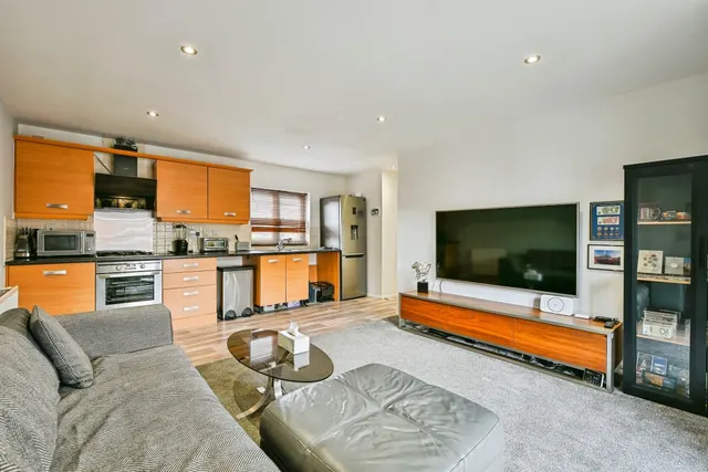 Ashgate Road, Hucknall, NG15, photo 2