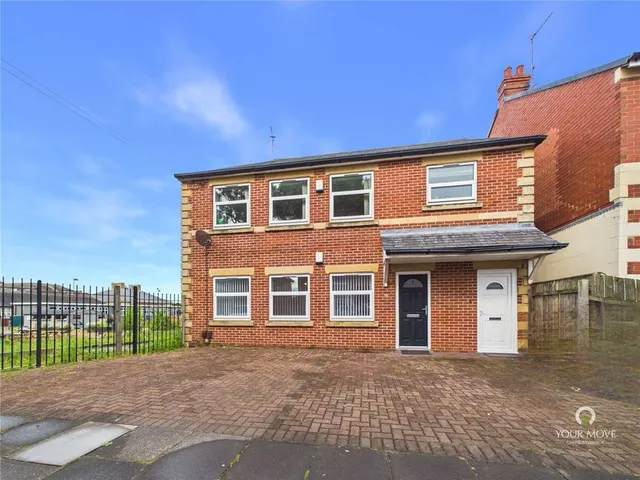 Lovaine Avenue, Whitley Bay, NE25, photo 1