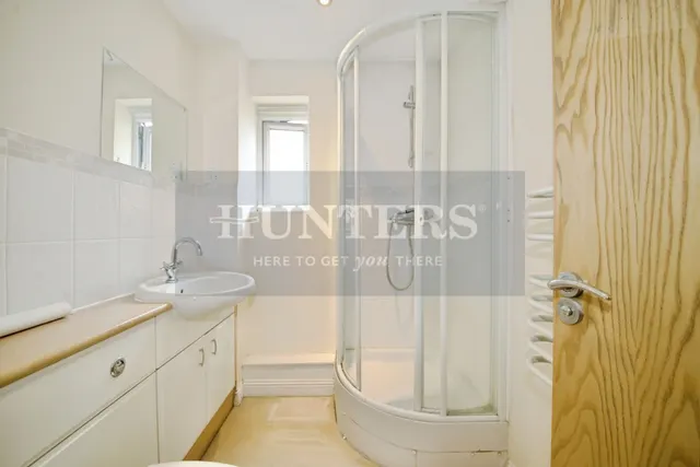 Magdalene Gardens, London, N20, photo 2