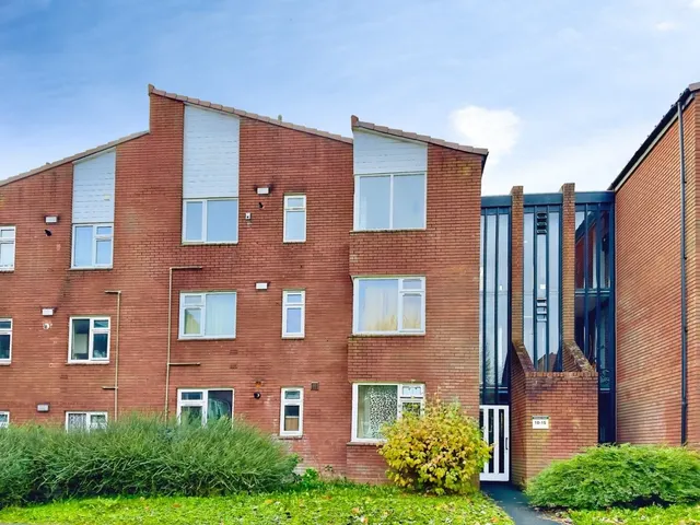 Delbury Court, Deercote, Telford TF3 2BS, photo 1