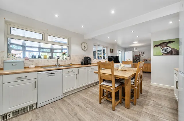 Hazel Close, Colden Common, SO21, photo 3