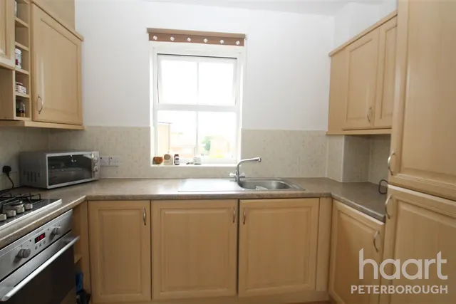 Deer Valley Road, PE2, photo 3