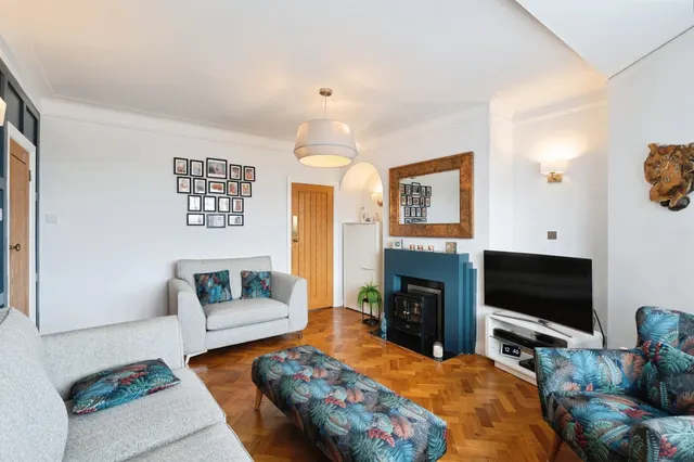 Boundary Road, Worthing, BN11, photo 2