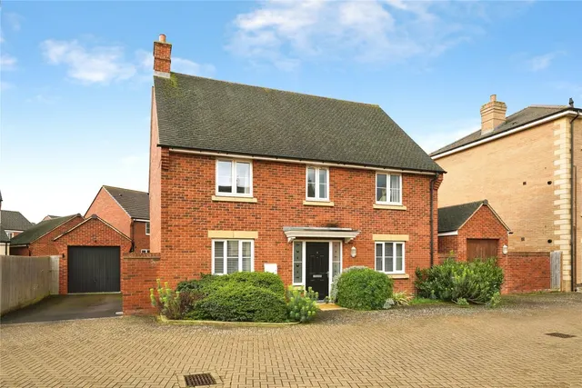 Burroughs Close, Brockworth, Gloucester, Gloucestershire, GL3, photo 1