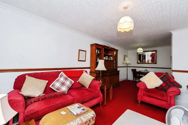 Linden Grove, New Malden, KT3, photo 1