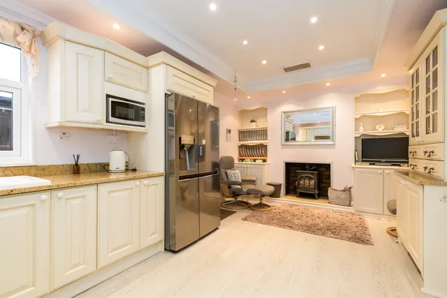 Laurel Grove, Ashton-In-Makerfield, WN4, photo 2