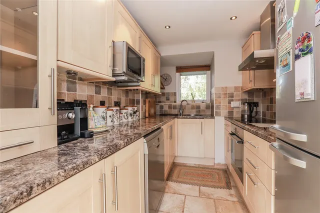 Hawker Square, Upper Rissington, GL54, photo 3