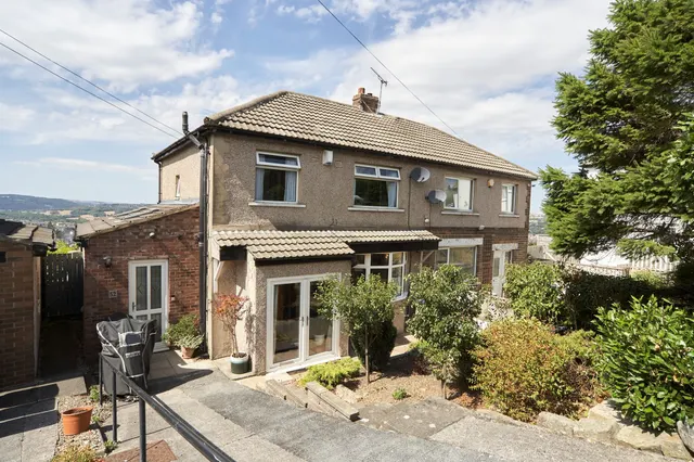 Low Ash Drive, Wrose, Shipley, photo 1