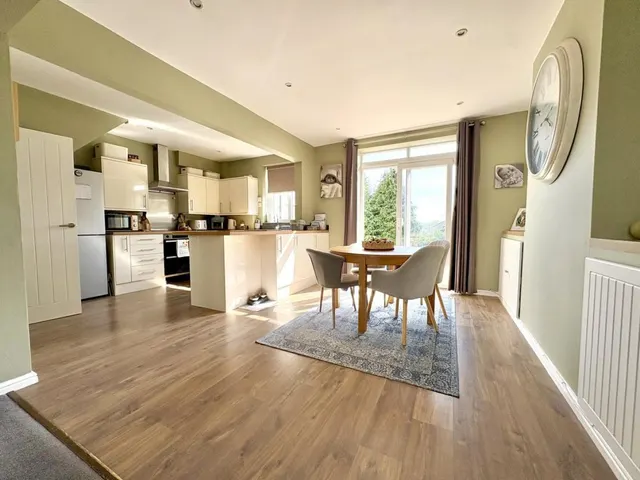 Rossmore Road, BH12, photo 1