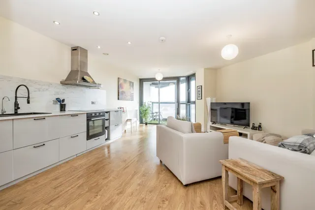 Water Lane, Watford, WD17, photo 3