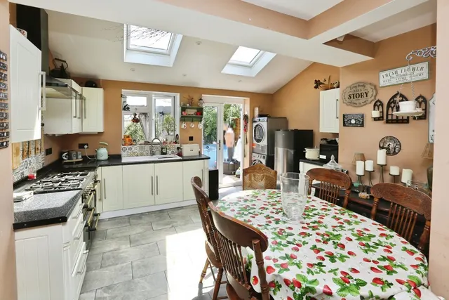 Orchard Close, Gosport, PO12, photo 2