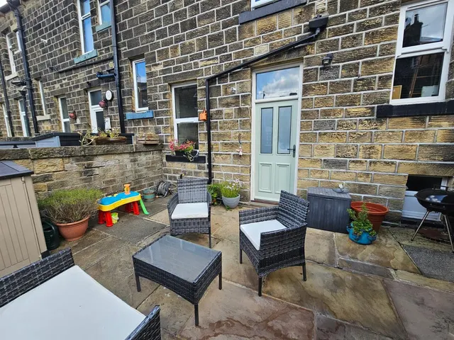 Photo 2 — Foster Avenue, Silsden, BD20 9LG