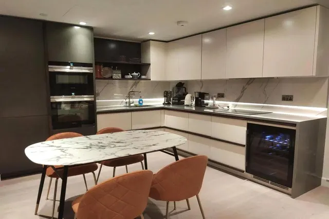 Photo 3 — Garrett Mansions, Edgware Road, London, W2 1GN