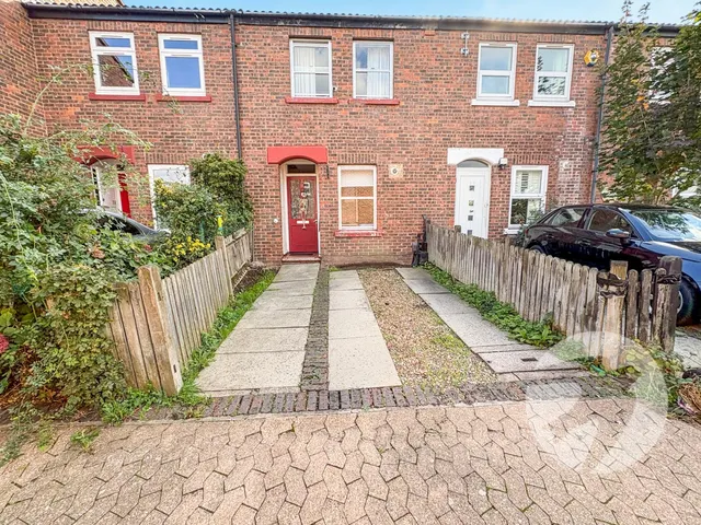 Lonsdale Close, SE9, photo 1