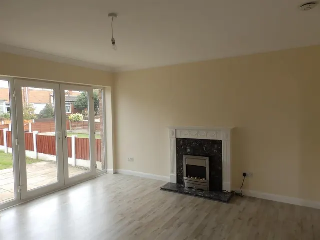 Capenhurst Lane, Ellesmere Port, CH65, photo 2