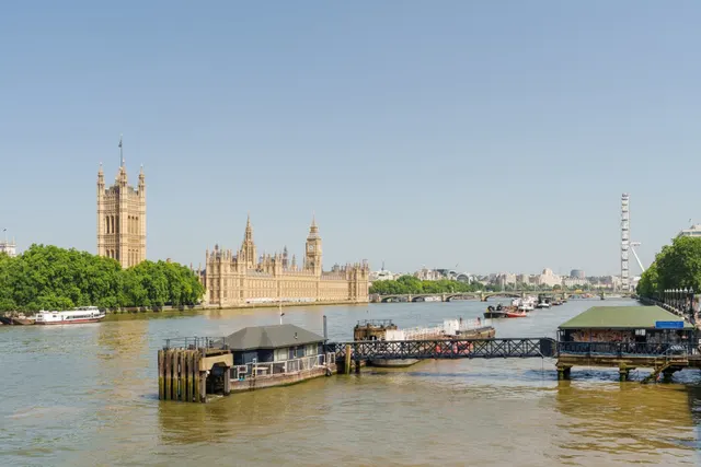 Parliament View Apartments, Albert Embankment, photo 1