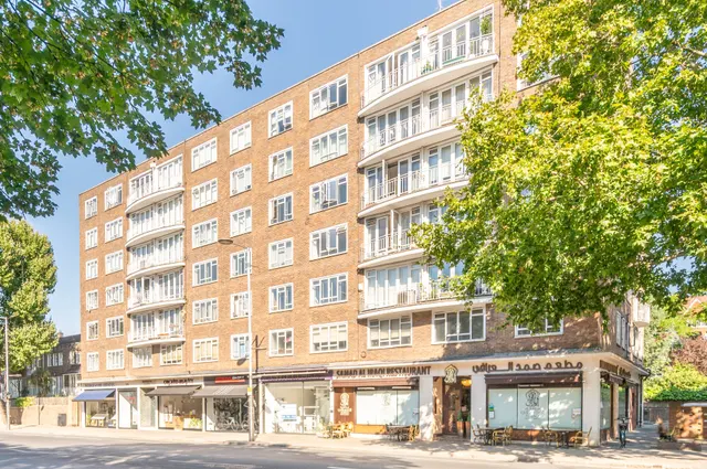 Photo 2 — 6 Kenbrook House, Kensington High Street, London