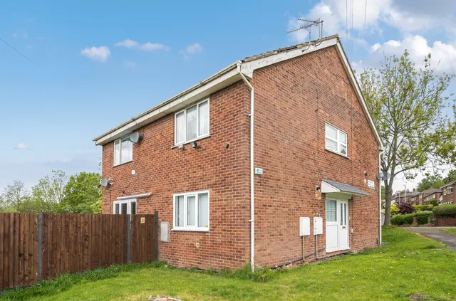 Woodhall Drive, Kirkstall, LS5, photo 1