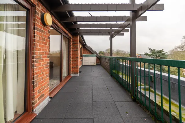 Photo 3 — Flat 10, Hawthorne Court 1b Hawthorne Drive, Leicester, LE5 6DL