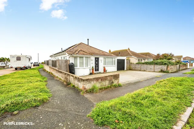 York Road, Peacehaven, BN10, photo 2