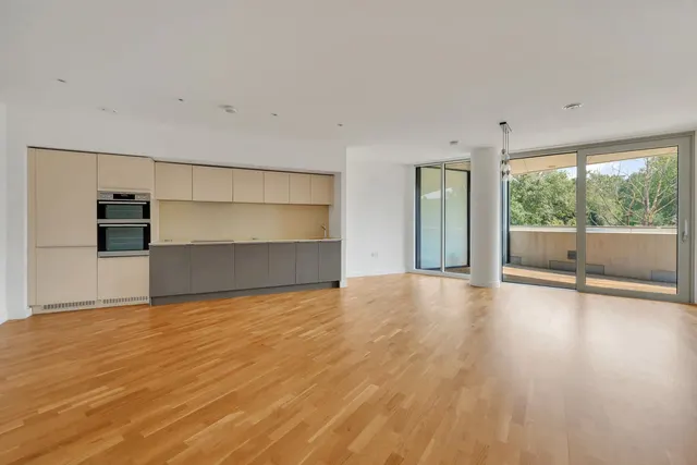 Photo 2 — 8 Edmunds House, Colonial Drive, London, W4 5HA